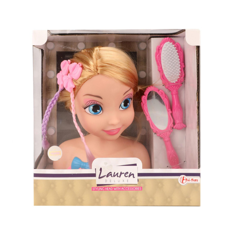 Lauren Kaphood with accessories 01564A