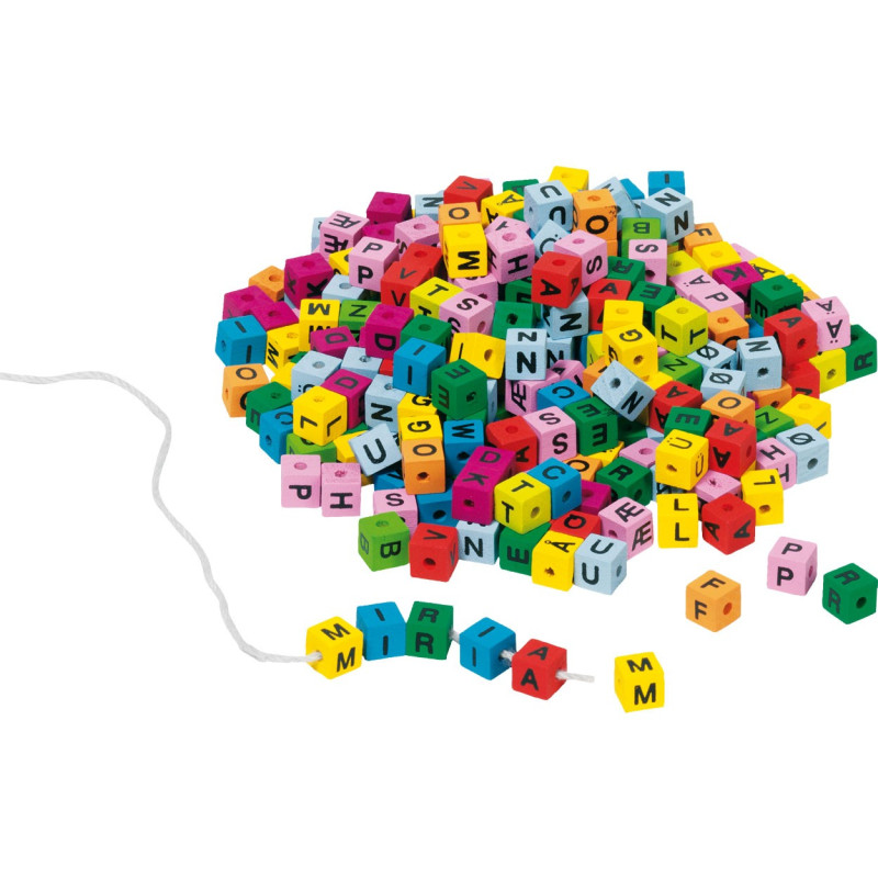 GOKI Assortiment de Cubes de lettres colorés à enfiler